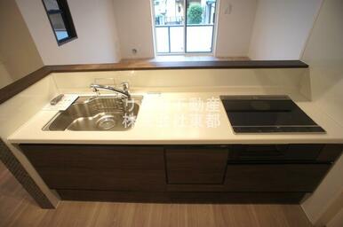 お掃除もラクラクで手間いらず！IHクッキングヒーター♪