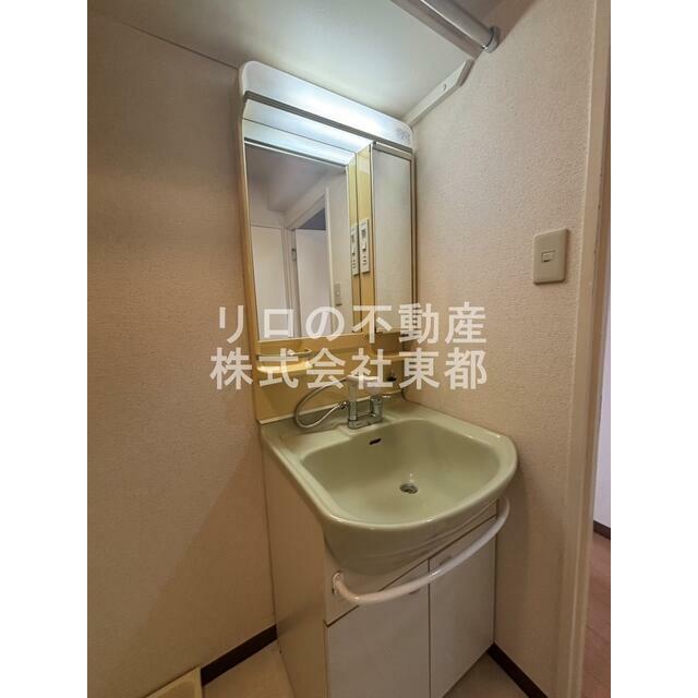 独立洗面台なら落ち着いて身支度ができます☆