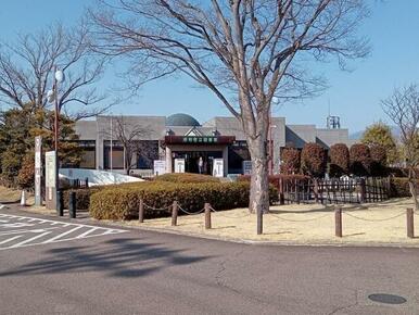 昭和町立図書館