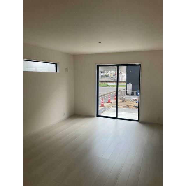 長い時間を過ごすリビングだから自分らしいスタイルを演出したい（1号棟）