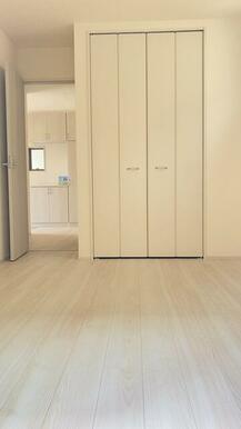 リビングと洋室の使い分けで生活にメリハリを（1号棟）