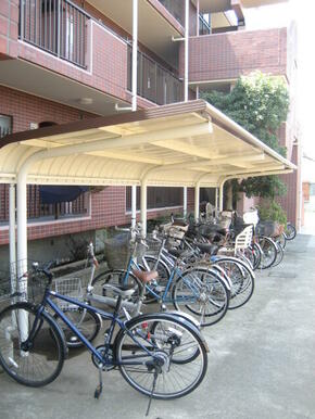 屋根付き自転車置場有り☆