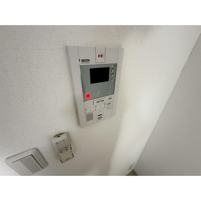 ●セコム