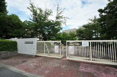 堺市立津久野中学校