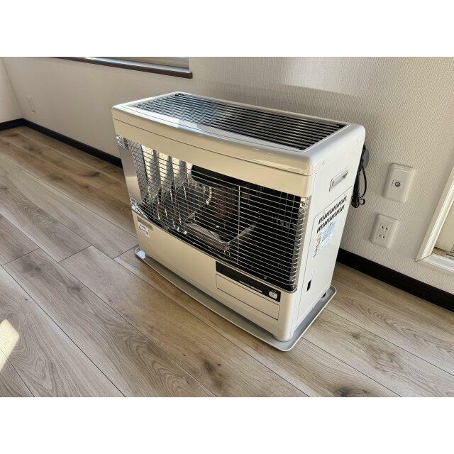 灯油ストーブ新品交換済み。