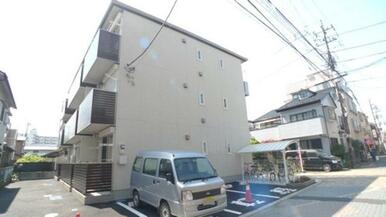 建物外観(平和通り側から）南東側