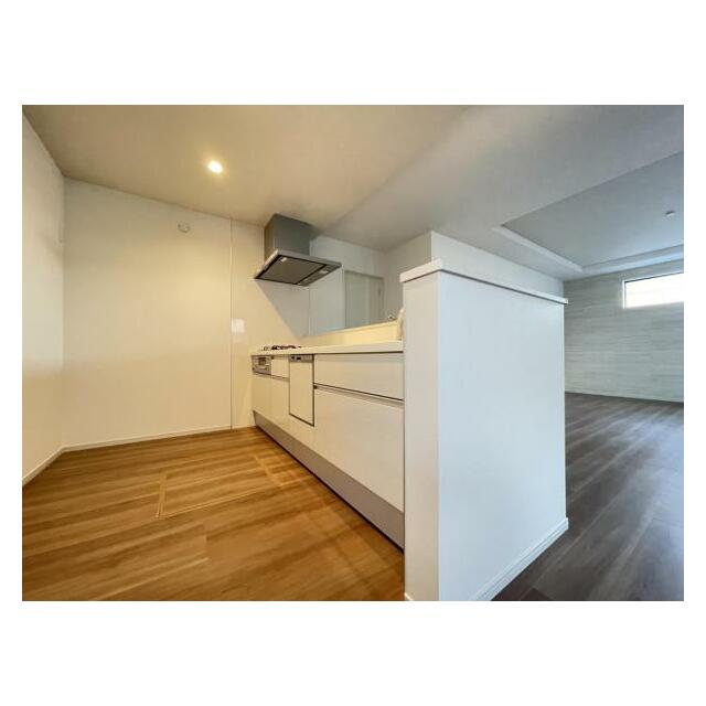 リビングの様子を見ながら家事ができるので小さなお子さまがいるご家庭も安心です＾＾