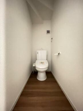 毎日使うからこそ汚れにくくお手入れもしやすい設計の洗浄便座＾＾