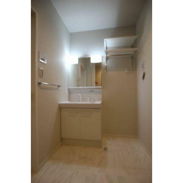 洗髪洗面化粧台になります