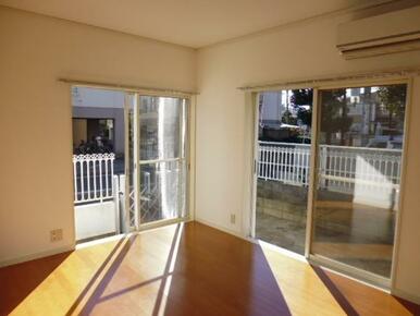 2面採光日当り良好