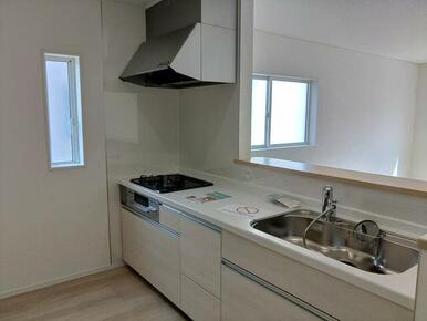 手早く料理したいとき、コンロがたくさんあると便利です