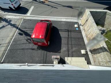 カースペース2台！並列駐車もできます♪