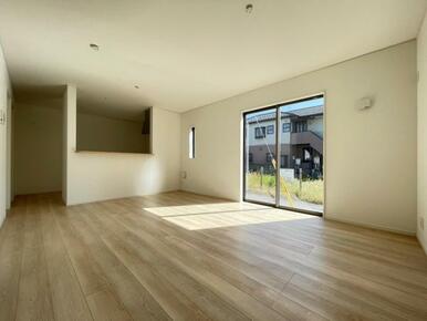 ゆとりある広さと明るさでホッとくつろげるスペースになっています！