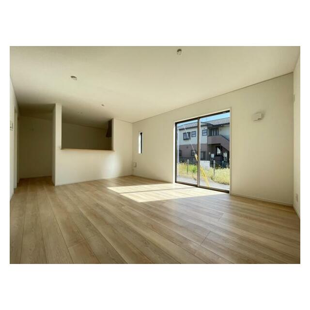 ゆとりある広さと明るさでホッとくつろげるスペースになっています！