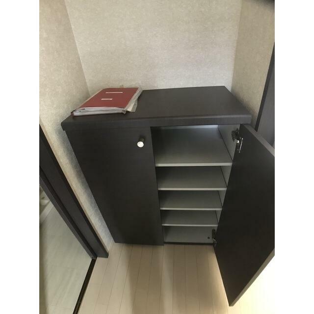 おしゃれなシューズボックスつき