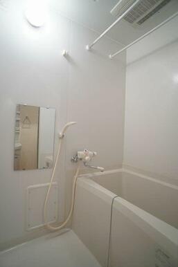 サーモスタットで温度調整可能♪