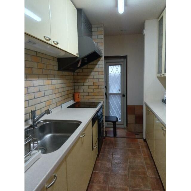 IHコンロのキッチン！収納スペースも豊富