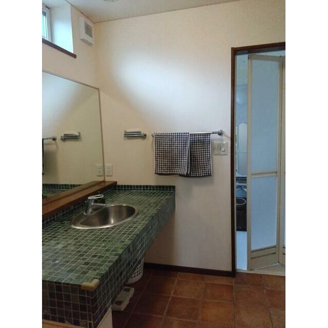 家族で使える広い洗面スペース