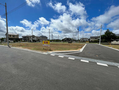 全１３区画の分譲地。ファンズライフの杜－成田　三里塚－