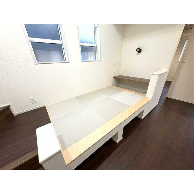 マルチスキップ (2)号棟 影