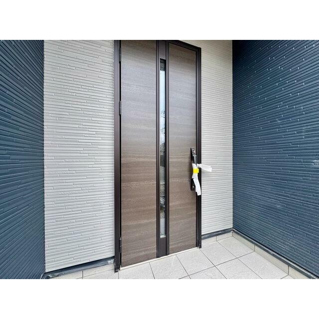 住まいの「第一印象」となる玄関（2号棟）