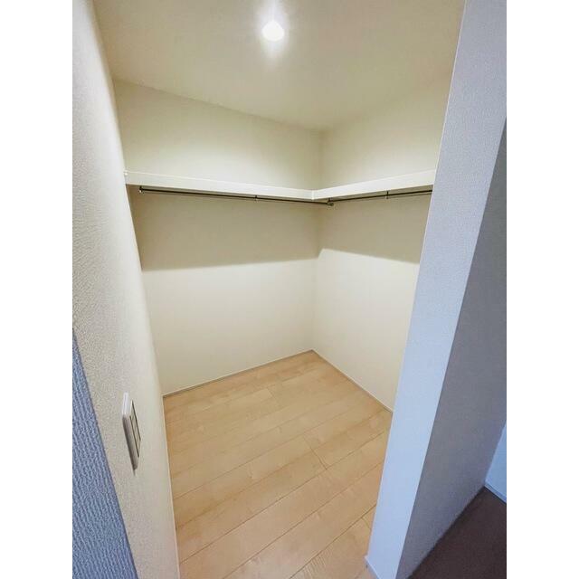 普段着もお気に入りの1着もここに収納！（2号棟）