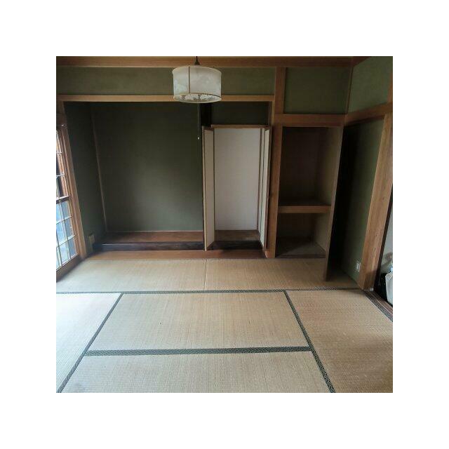 客間としても使いやすい玄関そばの6帖和室！
