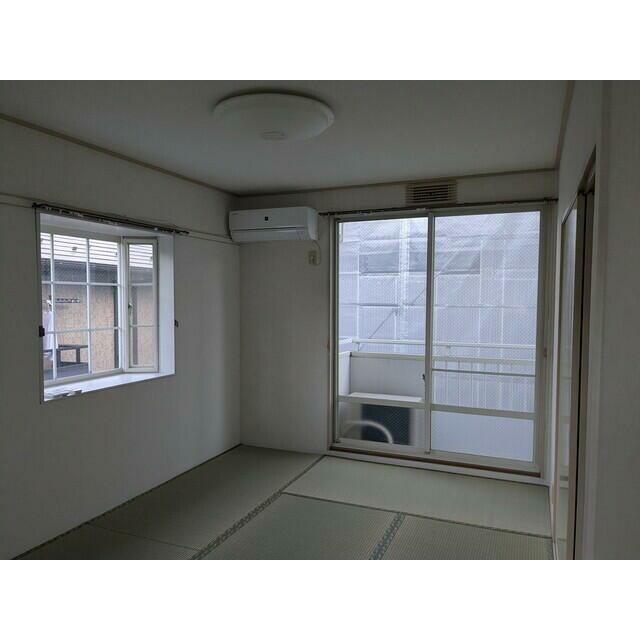 和室６帖（ベランダ側）