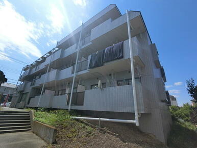 郵便局が同じ建物内にございます！