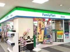 ファミリーマート 犬山駅店