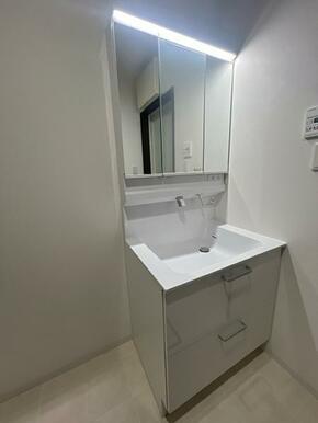 「脱衣所」洗面台、新品