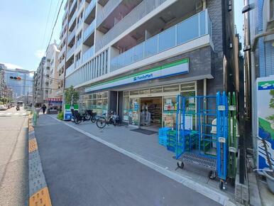 ファミリーマート中野弥生町本郷通り店