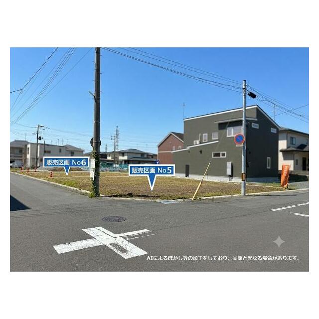 北東の角部分から撮影しました。平坦な整形地です。