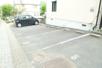 ★敷地内駐車場あります★