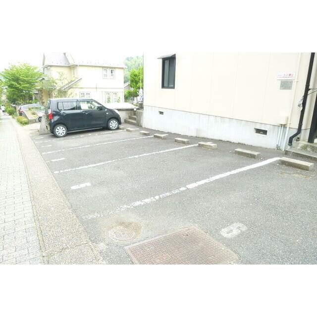 ★敷地内駐車場あります★