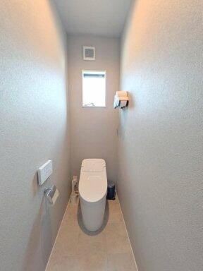 ２階トイレです