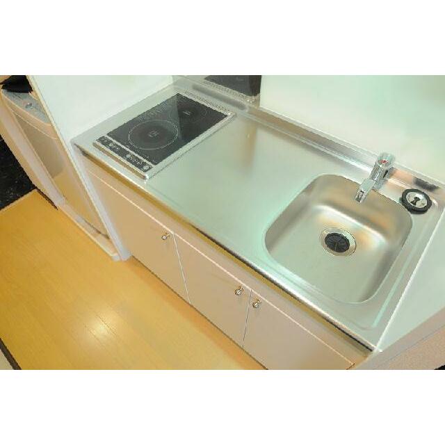 便利な2口の電熱コンロ