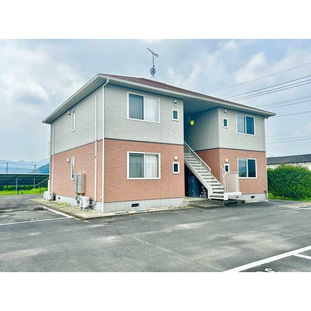 apartment 塩田町大字真崎