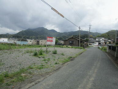 前面道路から撮影