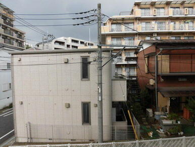 (参考)同一建物内の他の部屋の写真となります。