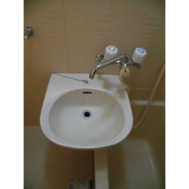 (参考)同一建物内の他の部屋の写真となります。