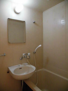 (参考)同一建物内の他の部屋の写真となります。