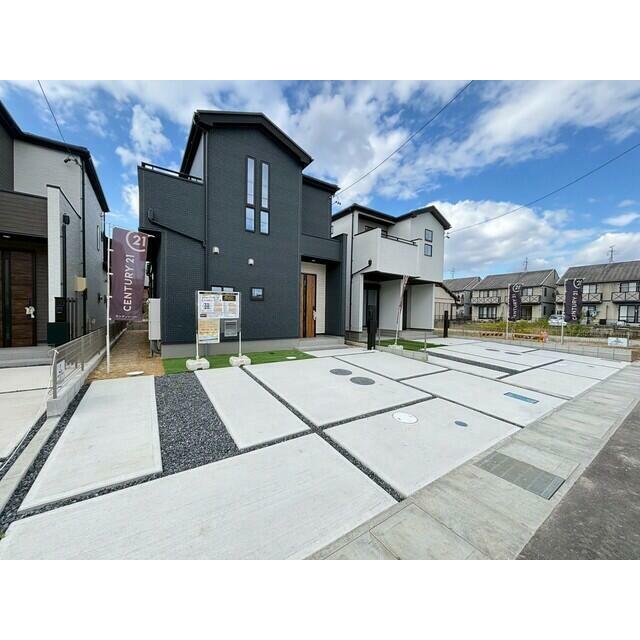 中央：7号棟　右：8号棟