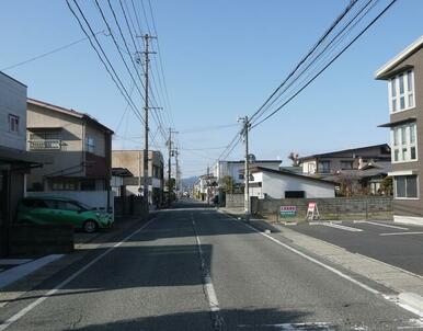 前面道路　東方向より