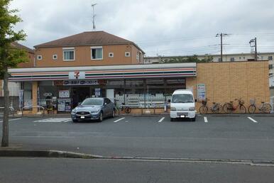 セブンイレブン木更津国立工専前店