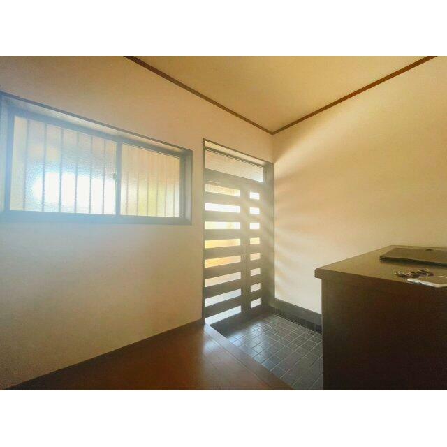 落ち着いた玄関です