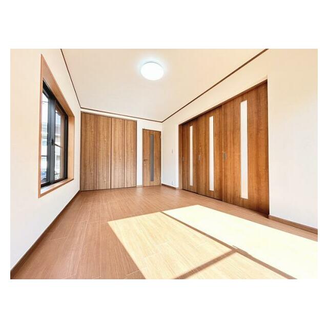 洋室7.5帖　居室としても利用可能です