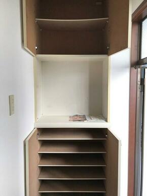 シューズボックス内部