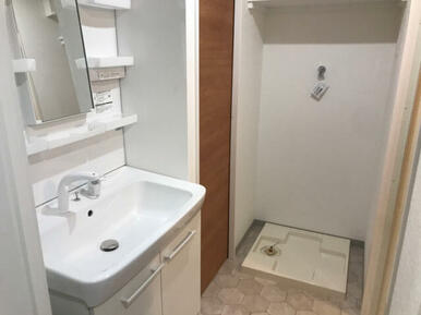 洗濯機置き場