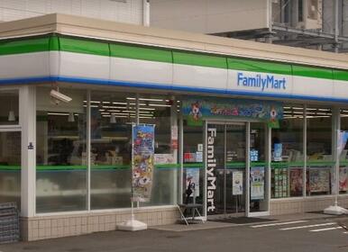 ファミリーマート行徳駅前四丁目店